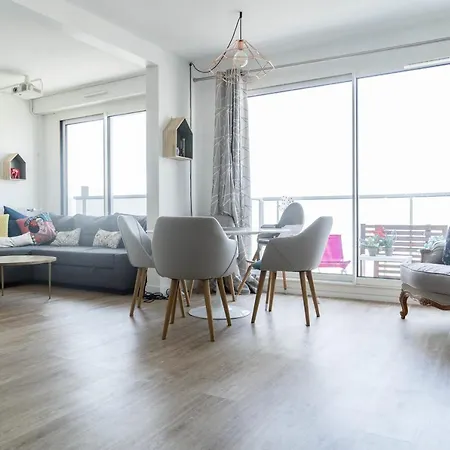 Apartment Lovely And Spacious Apt Near Buttes-chaumont